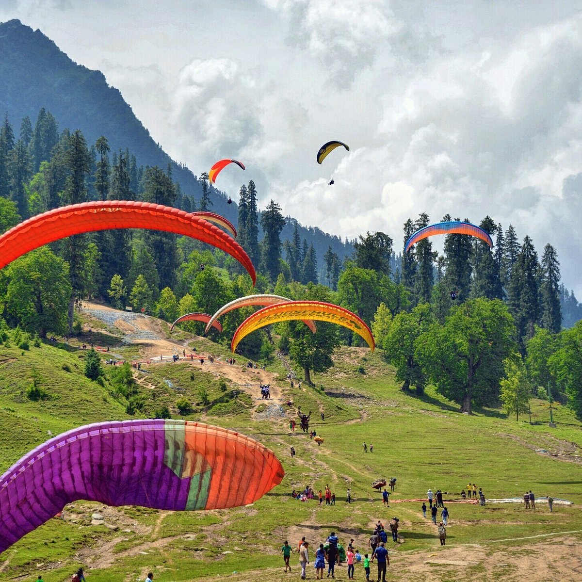 Sai Maniraj enjoying their holiday with Jiris Holidays